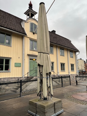 1468992-2 Parasoll 2 st - MAY Albatros