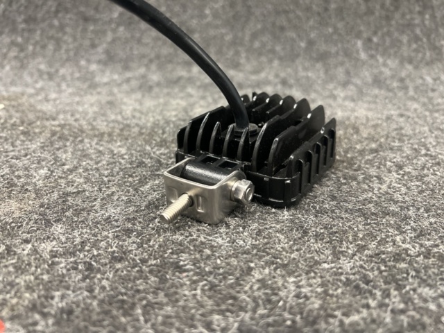 1468743-3 Blixtljus LED 12/24V