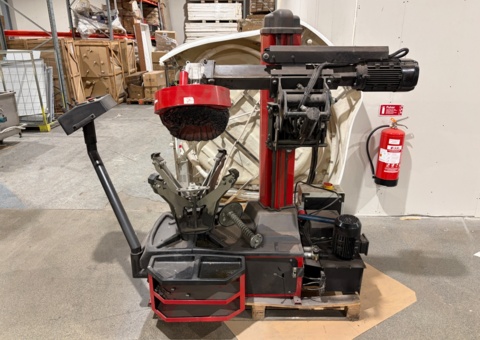 Bild som representerar auktionen - Avyttring däckfirma