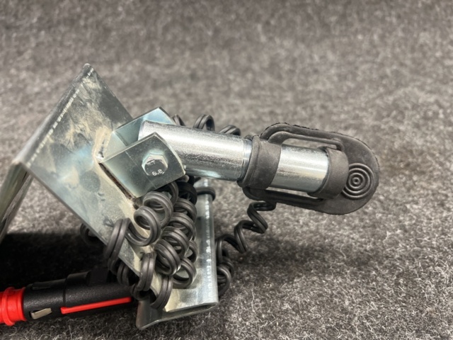 1468749-2 Warning light bracket for windows