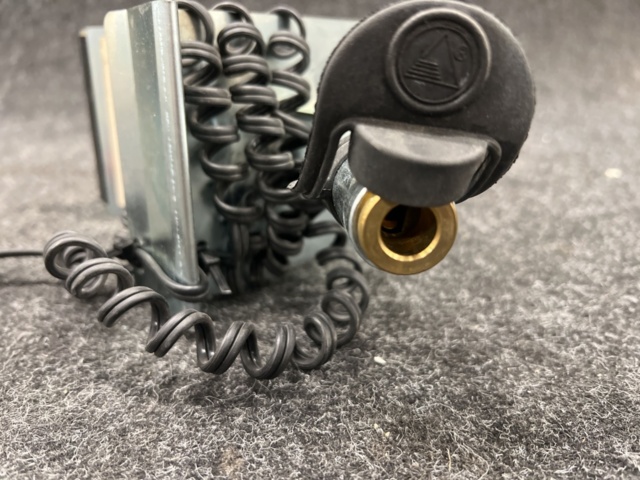 1468749-3 Warning light bracket for windows