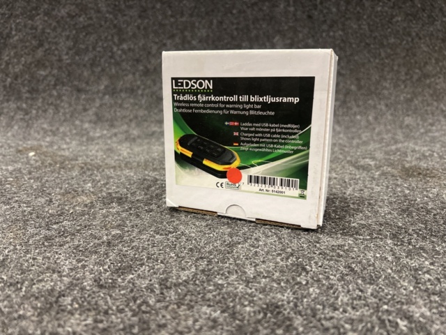 1468750-1 Wireless remote control for LEDSON flash light bar