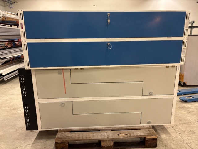 1410878-1 Omklädningsskåp 2 st