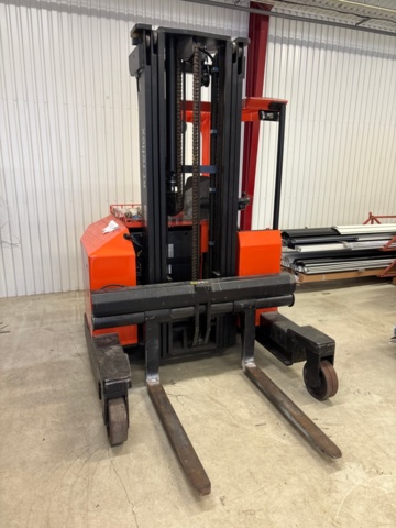 1410879-1 Fyrvägstruck - BT FRE270 -2013