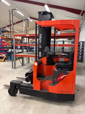 1410879-2 Fyrvägstruck - BT FRE270 -2013