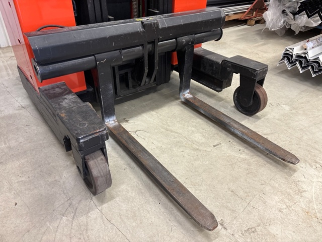 1410879-5 Fyrvägstruck - BT FRE270 -2013