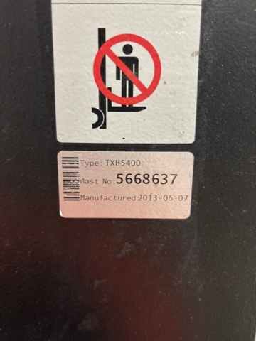 1410879-6 Fyrvägstruck - BT FRE270 -2013