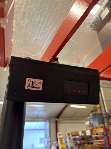 1410879-10 Fyrvägstruck - BT FRE270 -2013