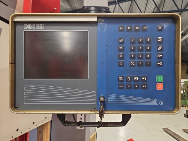 1444826-4 Kantpress - Beyeler PR6 Serie