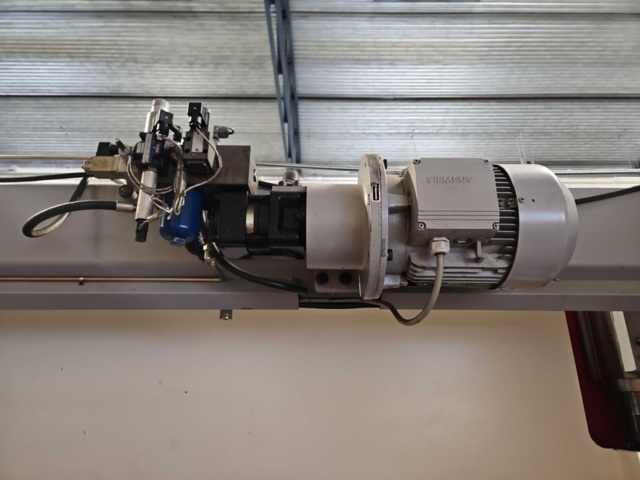 1444826-11 Kantpress - Beyeler PR6 Serie