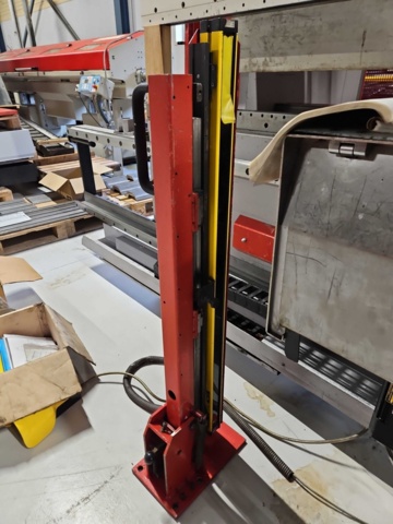 1444826-19 Kantpress - Beyeler PR6 Serie