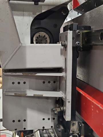 1444826-25 Kantpress - Beyeler PR6 Serie