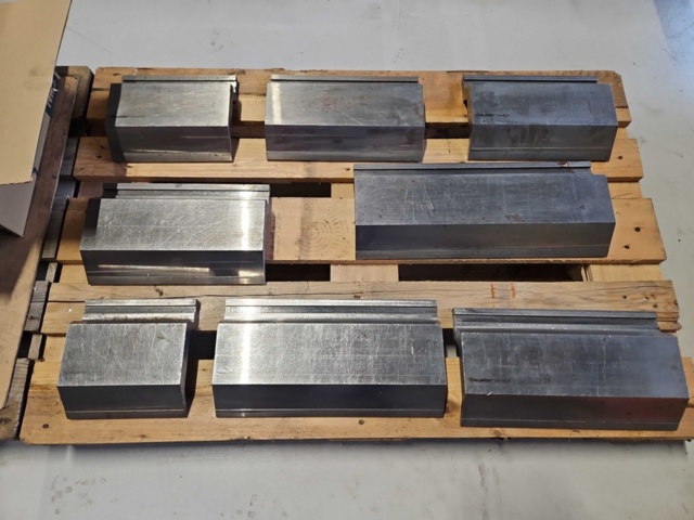 1444826-29 Kantpress - Beyeler PR6 Serie