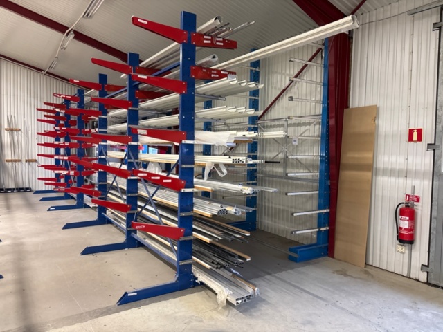 Material racks 4 pcs in different designs - PS Auction - We value the ...