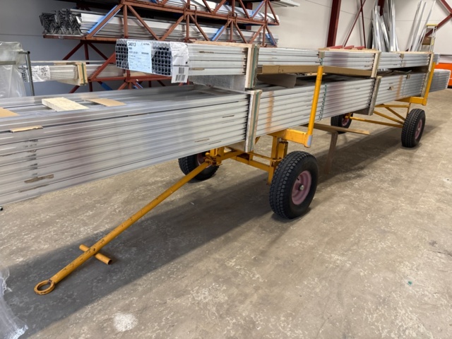 1410889-1 Materialvagnar 2 st