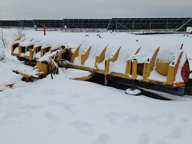 1444829-1 Snow blade for truck