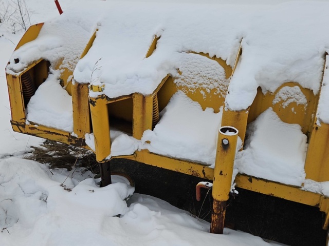 1444829-4 Snow blade for truck