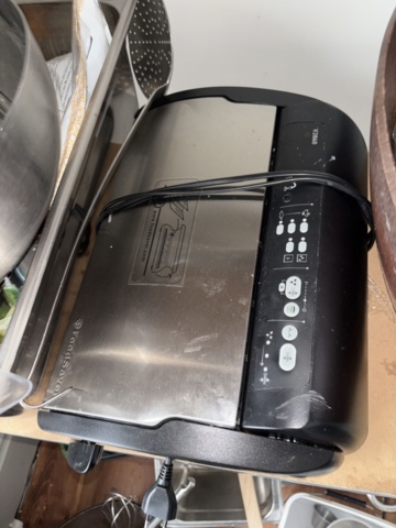 1469001-19 Stort parti med diverse köksredskap och utrustning