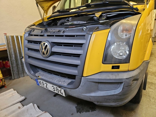 1444831-2 Crane truck - Volkswagen Crafter Chassis Double Cab 50 2.5 BlueTDI CR Manual, 163hp -2010