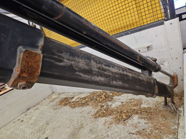 1444831-10 Crane truck - Volkswagen Crafter Chassis Double Cab 50 2.5 BlueTDI CR Manual, 163hp -2010