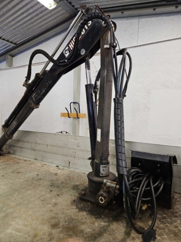 1444831-13 Crane truck - Volkswagen Crafter Chassis Double Cab 50 2.5 BlueTDI CR Manual, 163hp -2010