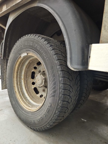 1444831-18 Crane truck - Volkswagen Crafter Chassis Double Cab 50 2.5 BlueTDI CR Manual, 163hp -2010