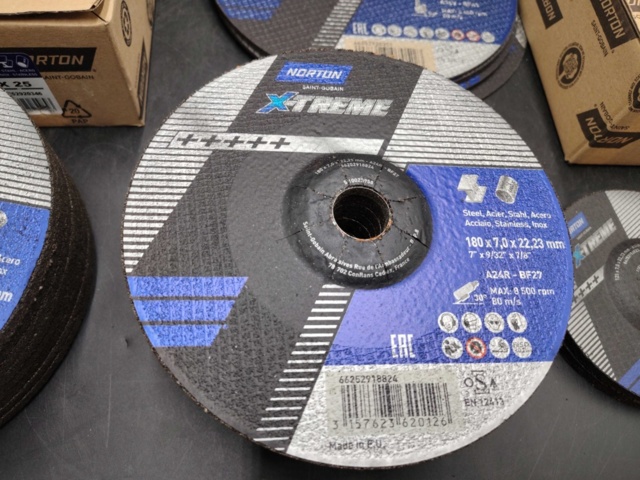 1465841-3 Kapskivor, 76 st – Norton, blandade dimensioner, för stål och rostfritt