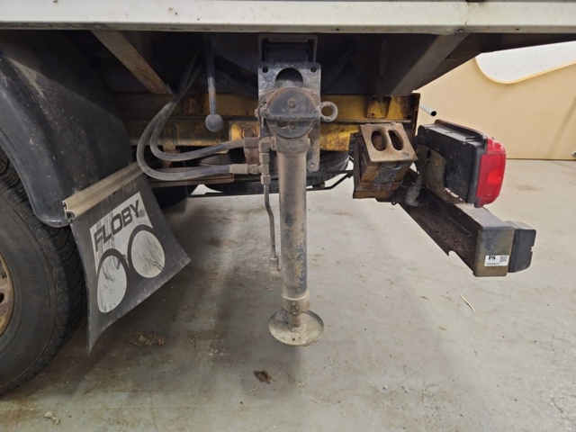 1444831-20 Crane truck - Volkswagen Crafter Chassis Double Cab 50 2.5 BlueTDI CR Manual, 163hp -2010