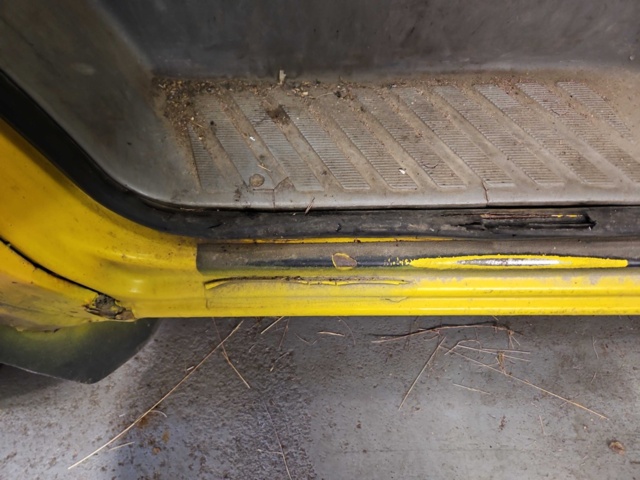 1444831-30 Crane truck - Volkswagen Crafter Chassis Double Cab 50 2.5 BlueTDI CR Manual, 163hp -2010