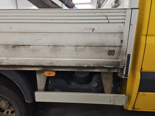 1444831-40 Crane truck - Volkswagen Crafter Chassis Double Cab 50 2.5 BlueTDI CR Manual, 163hp -2010