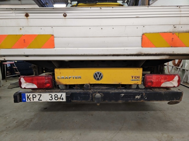 1444831-41 Crane truck - Volkswagen Crafter Chassis Double Cab 50 2.5 BlueTDI CR Manual, 163hp -2010