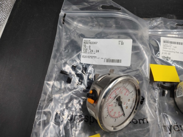 1465843-5 Manometrar och adaptrar, 10 st – hydraulik, tryckmätning, blandade anslutningar