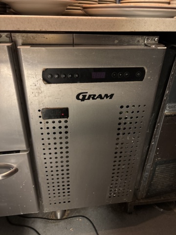 1469003-3 Kylbänk med lådor - Gram K 1407 CSG B 2D/2D