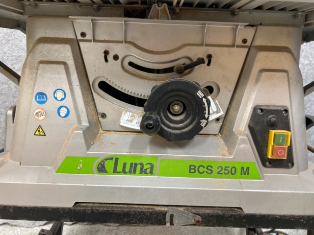 1410872-5 Bordssåg och kap-/gersåg - Luna BCS 250 M / DeWalt DW743