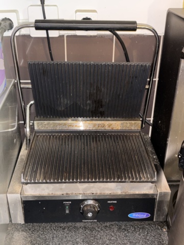 1469006-2 Klämgrill - Maxima