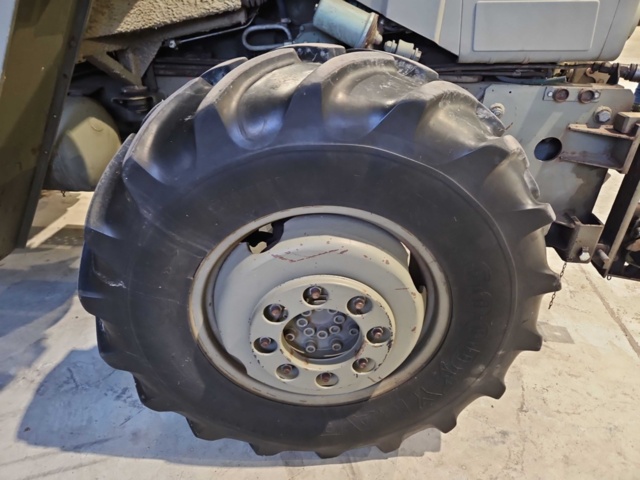 1444834-10 Traktor med plogfäste - Mercedes Benz MB-Trac 800 -1980