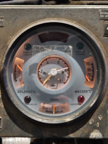 1444834-22 Traktor med plogfäste - Mercedes Benz MB-Trac 800 -1980