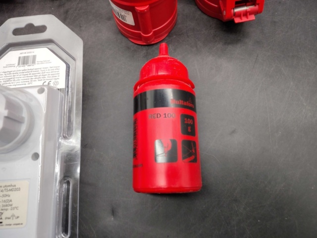 1465845-5 Elmaterial, ca 15 st – industrikontakter, timers, armaturer