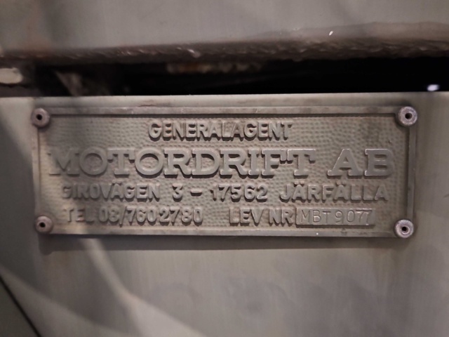 1444834-29 Traktor med plogfäste - Mercedes Benz MB-Trac 800 -1980