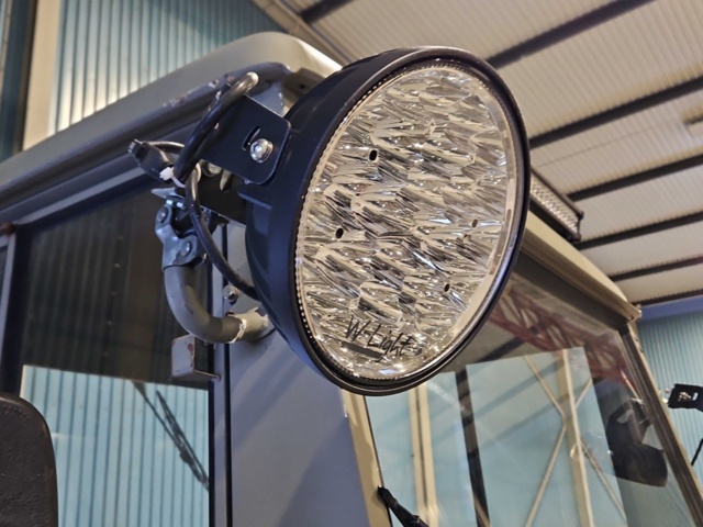 1444834-31 Traktor med plogfäste - Mercedes Benz MB-Trac 800 -1980