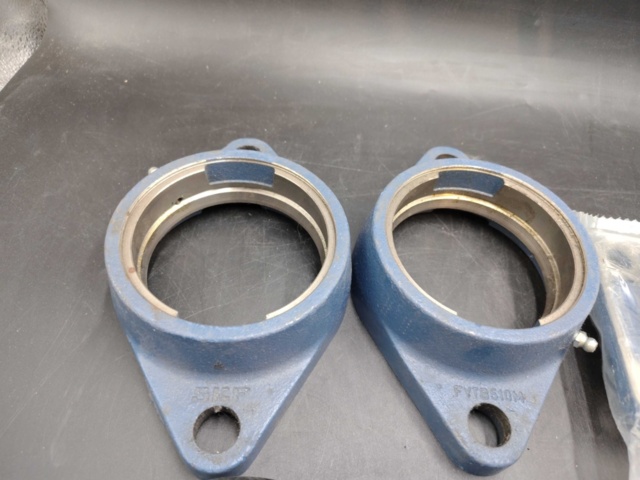 1465848-4 Lager och lagerhus, 15 st, SKF, rullager, kullager, lagerhus