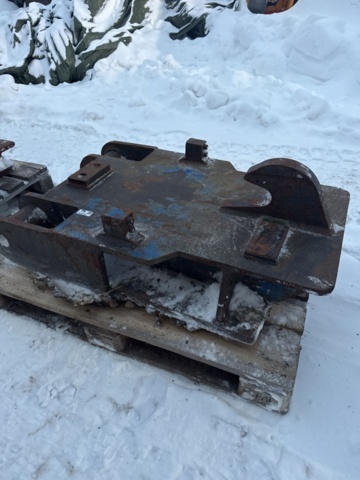 1321345-2 B30 bracket -F35