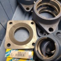 1471019-4 Flänslagerhus, parti – SKF, SNR, gjutjärn, olika utföranden