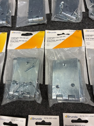 1471182-6 Electrical materials, door stops, hinges, towel racks, etc.