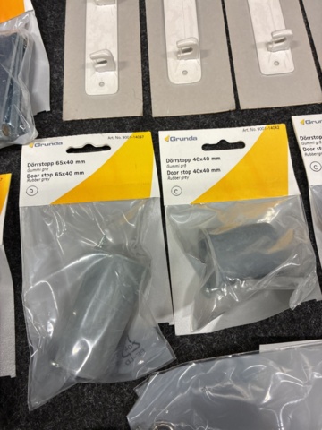 1471182-15 Electrical materials, door stops, hinges, towel racks, etc.