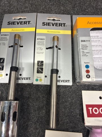 1471186-5 Assortment of welding accessories