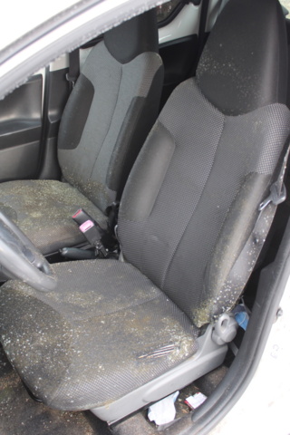 1468937-11 Toyota Aygo 5-dörrar 1.0 VVT-i Manuell, 68hk, 2014 rep. objekt (HLG680)