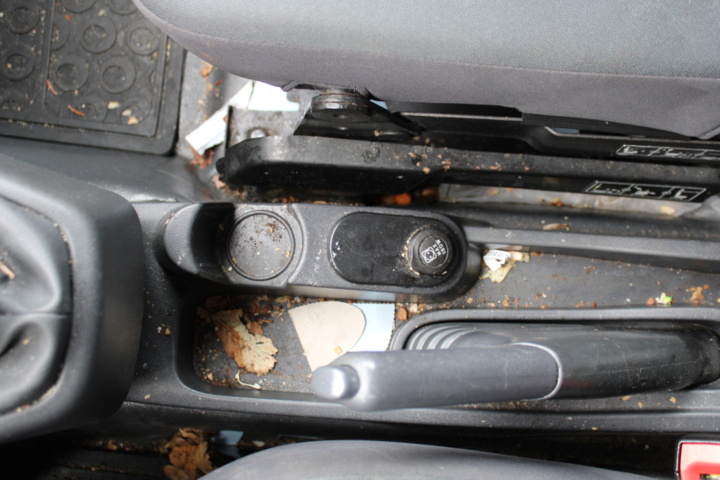 1468942-29 Citroën Nemo 1.4 HDi, 2010, 13351 mil (LNE618)