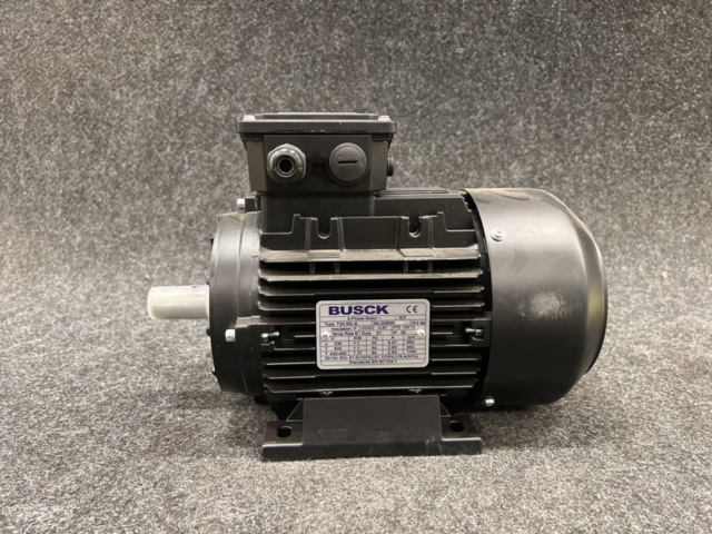 1471123-1 3-phase motor Busck T3A90L-6 1.1kw 950r/m 230/400V B3