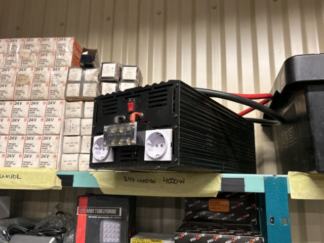 1457436-3 Collection of various electrical products - lamps, LED lighting, inverters, etc.